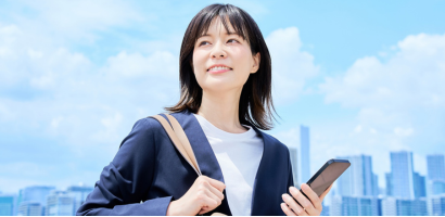 見積もりフォームを入力するイラスト